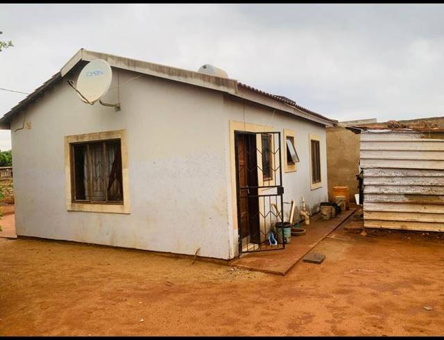 2 BEDROOM HOUSE FOR SALE IN SOSHANGUVE SOUTH